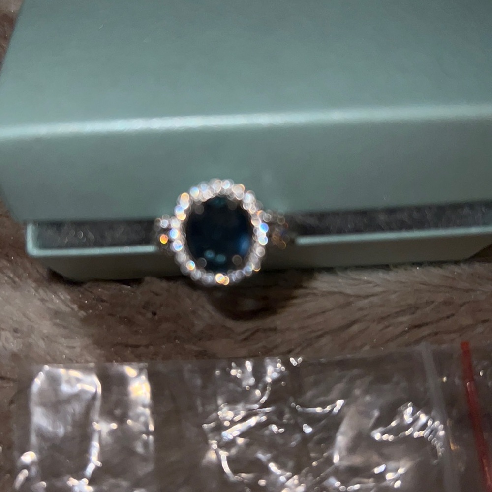 Ring bomb ring